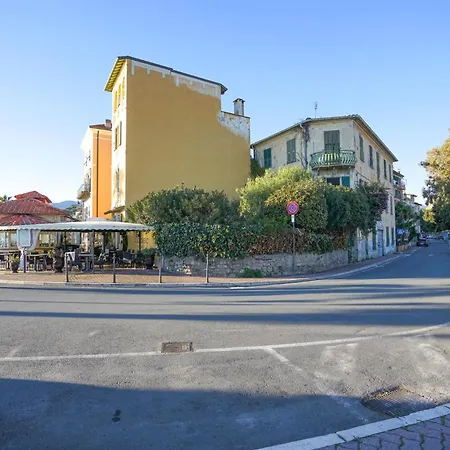 In * Ventimiglia